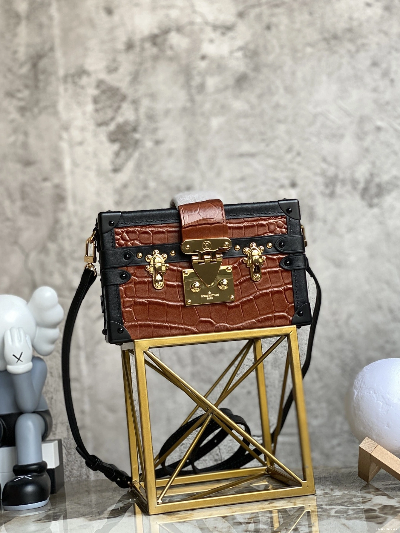 MALLE VUITTON PETITE LOUIS 0714